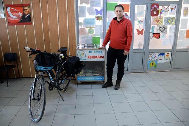 Köylerinde kitap okumanın mutluluğunu yaşayan çocuklar ise Yücel'e teşekkür ediyor. 😍