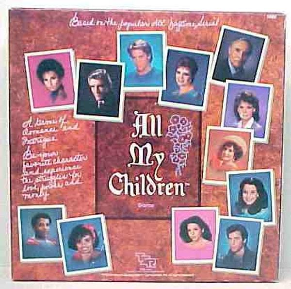 12. "Friends"teki 6 karakterin ismi de 1970-2011 arasında yayınlanan "All My Children" dizisindeki karakterlerden alınmış.