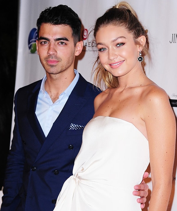 3. Тейлор Свифт и Джиджи Хадид