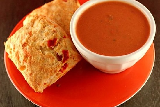 Babaanne Eli Değmiş Gibi Tarhana Çorbası Nasıl Yapılır?