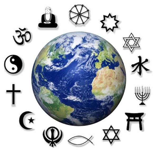 11. Dini inançlar ve aynı şekilde dinsizlik birer hakaret malzemesi olmamalıdır. Dünyada binlerce din var, birine "Dinsiz" diye hakaret ettiğimizi sanırken aslında durum tespiti yapıyoruz. Hakaret boşa gidiyor yani, o yüzden etmemek en güzeli.