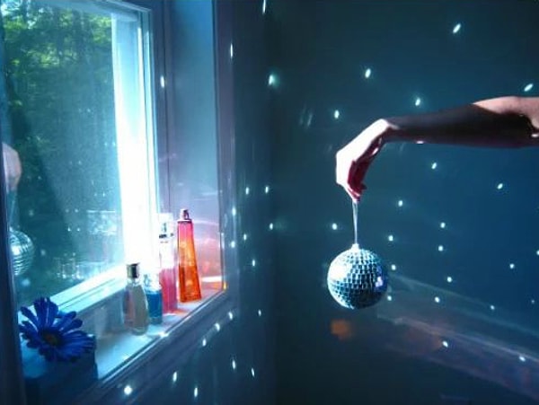 6. Вечеринка в клубе? Не, не слышали! Почему бы не устроить её в своей комнате?