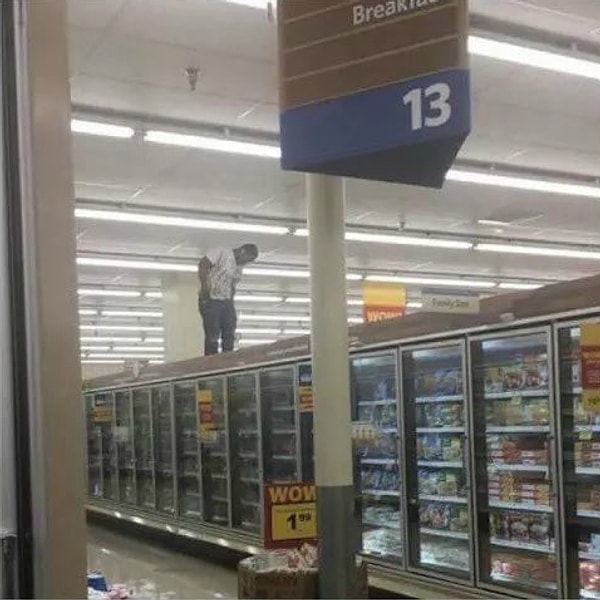 9. Когда в магазине интроверт потерял маму: