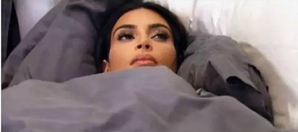 15. Когда вы общаетесь буквально с одним человеком, но в данный момент он занят.