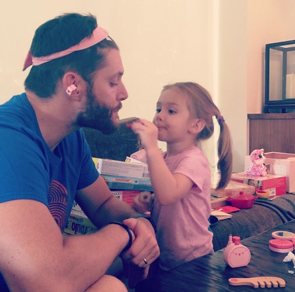 32. Макияж от дочурки