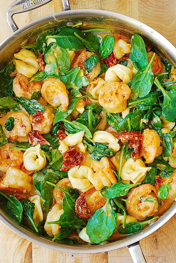 7. Тортеллини с креветками