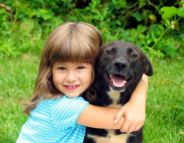 6. Köpekler otizmli çocukların stresini azaltmaya yardımcı olur.