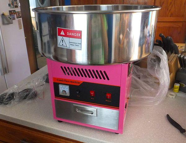16. “My dad ordered a fryer but Amazon sent him a cotton candy machine instead. Sadly, this is the highlight of my year.”