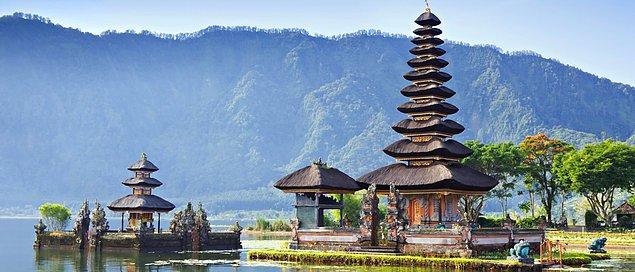 1. Bali, Endonezya