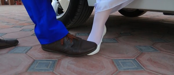 16. Если друг нечаянно наступил вам на ногу, думаете: «Может стоит наступить и ему, чтобы не поссориться?»