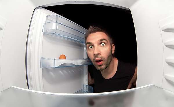 18. Хотя бы раз закрывали холодильник медленно, чтобы заметить момент, когда свет выключается?