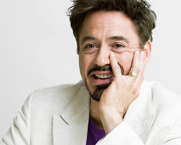 21. И сейчас, когда читаете эти сообщения, опираетесь на левую руку и улыбаетесь, узнавая в них себя?