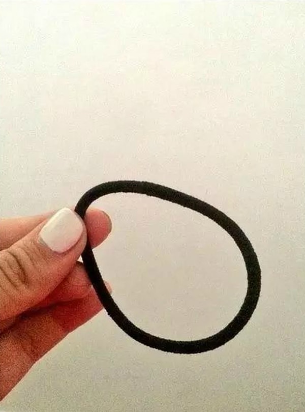 20. Когда у вас остаётся всего одна резинка, и вы бережёте её как зеницу ока.