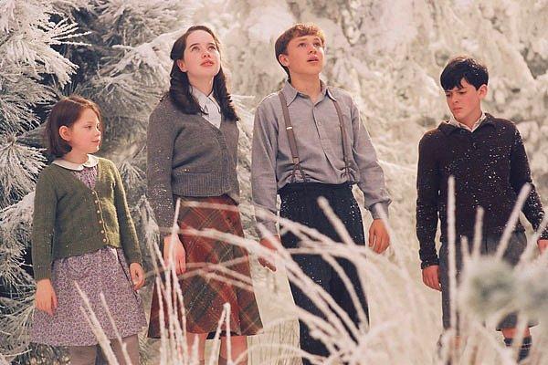6. "Narnia Günlükleri" serisinin maceradan maceraya koşan kardeşleri.