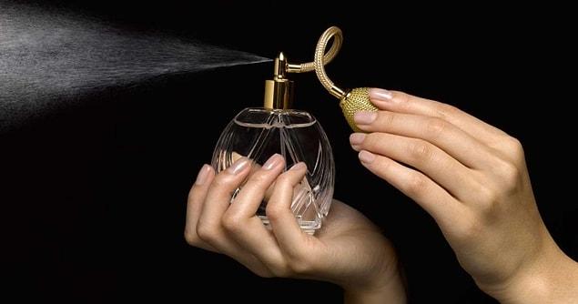We smell perfumes in 3 steps. When we first spray, we notice the higher tone. After the alcohol disappears we notice the mid-tone and when it finally combines with our skin we smell the bottom tone. This last tone is what you smell throughout the day, and the most important part.