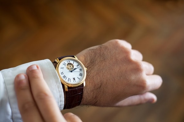 6. Носите часы