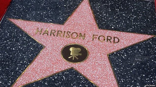 7. To have your name on the Hollywood Walk of Fame, it is not enough to be very famous, you also have to pay the $30,000 fee. Julia Roberts, Denzel Washington, Clint Eastwood, and Al Pacino do not have a named star because they did not pay up.
