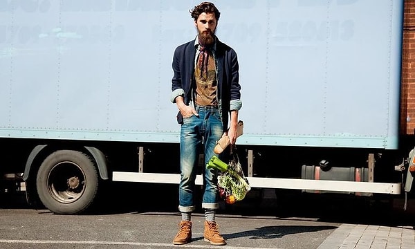 1. Первое упоминание хипстеров относится ещё к 1940 году, когда этим словом называли модников в костюмах, любящих джаз и вечерние тусовки.