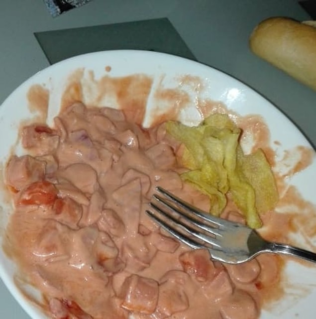 4. A tasty plate of ketchup and mayonnaise mixed together until they are indistinguishable from each other.