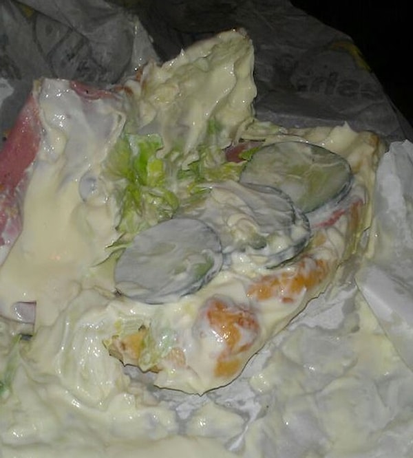 15. "Больше никогда не буду просить добавить майонеза в сэндвич"