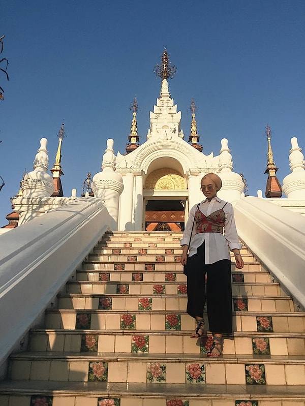 4. Ничего не выглядит дороже, чем одежда, которая идеально сидит! Поэтому 300 раз подумайте перед тем, как покупать платье, которое вам "немного велико в талии".