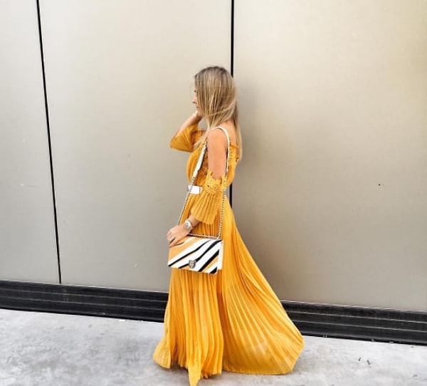 16. Если покупаете дорогие вещи, то старайтесь выбирать нечто необычное, ведь одежду для базового гардероба можно приобрести в масс-маркете.