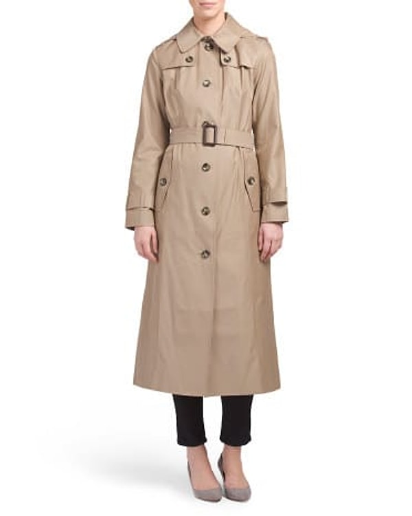 19. Покупайте то, что никогда не выйдет из моды, а именно джинсовые куртки, тренчи, кашемировые пальто, косухи. Это прекрасное вложение денег на долгосрочную перспективу.