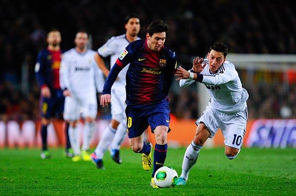 8. Messi, Xavi'nin 42 kez El Clasico'da forma giyme rekorunu da henüz yakalayamadı.