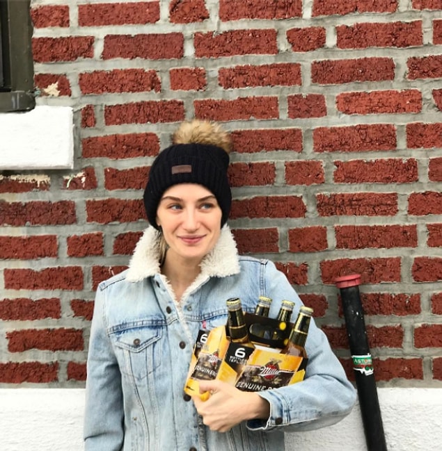 3. Muziplikte de üstüne yok Didem Soydan'ın; şekilden şekle girmeyi pek seviyor. Bazen Shameless'ın arsız babası Frank Gallagher modunda takılıyor...