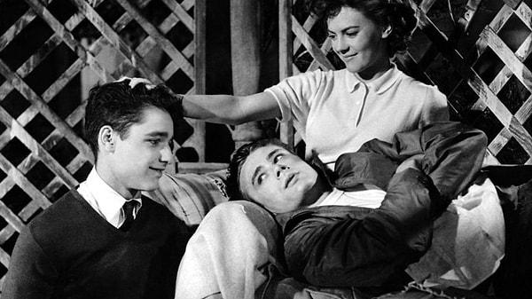 18. Asi Gençlik (1955)  | IMDb  7.7
