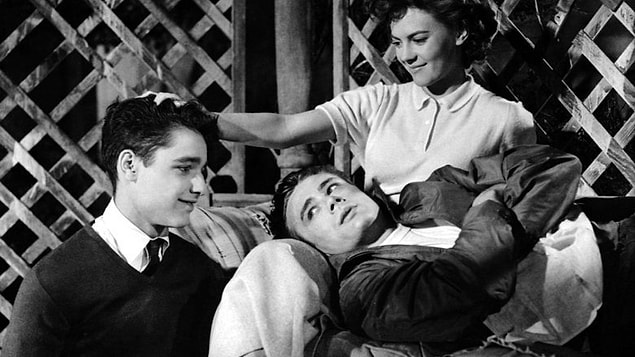 18. Asi Gençlik (1955) | IMDb 7.7