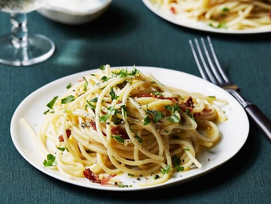 Carbonara Günümüz Kutlu Olsun! 12 Adımda Spagetti Carbonara Nasıl Yapılır?