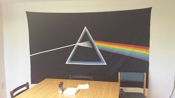 8. "Моя девушка зашла ко мне в офис и сказала, что не знала, что я такой большой фанат физики"