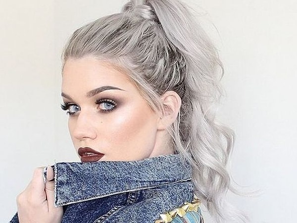 Вам бы идеально подошел макияж 90-х годов!