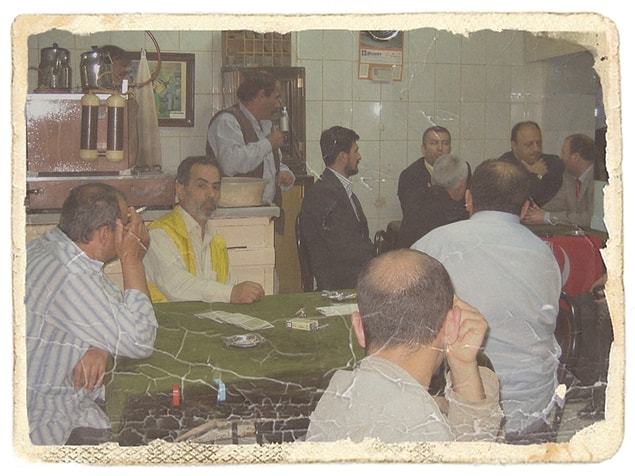 18. "Tarihe tanıklık eden ilginç fotoğraflarda bugün: 1969 yılında bir kahvehane."