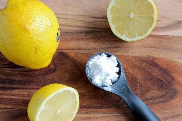2. En çok bilinen yöntem: Limon ve Karbonat