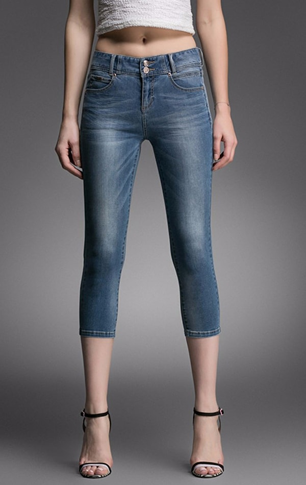 4. Джинсы по щиколотку смотрятся, как бриджи: