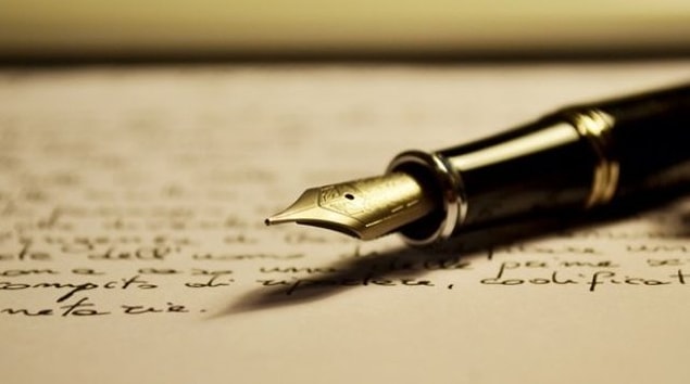 8. "Gözlerin gözlerime değince felaketim olurdu ağlardım" dizelerinin sahibi ünlü şair, düşünür, romancı, gazeteci ve eleştirmen kimdir?