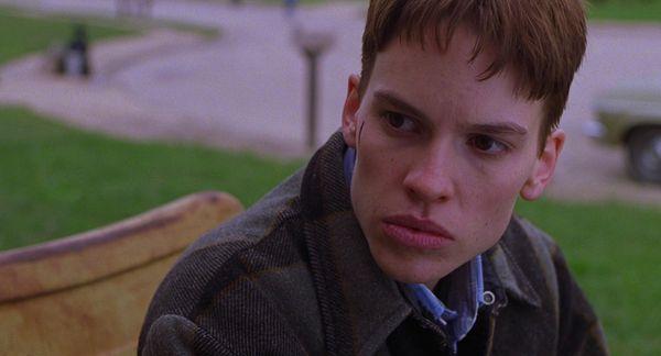 1. Hilary Swank had great benefits of having masculine facial features in 'Boys Don't Cry.'