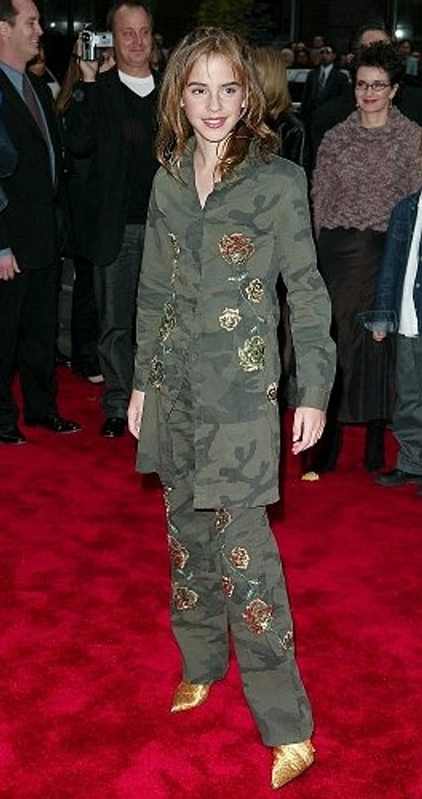 4. 2003 год. Эмма, как и все подростки, ищет свой стиль.