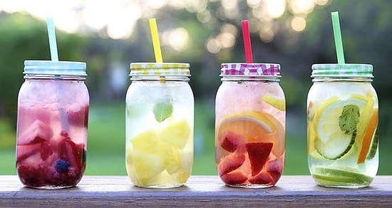 Освежись! 6 способов приготовления фруктовой воды