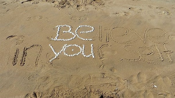 14. Пытаться казаться кем-то другим