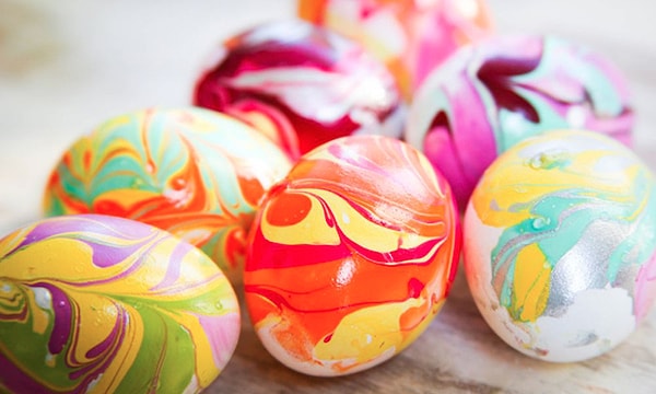 8. Радужные яйца