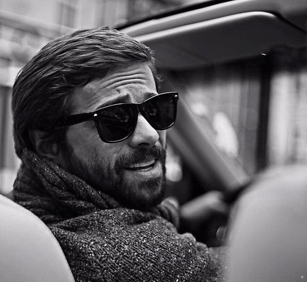 4. Вопрос в том, можно ли и стоит ли связывать свою жизнь с человеком, с которым знаком всего несколько месяцев.