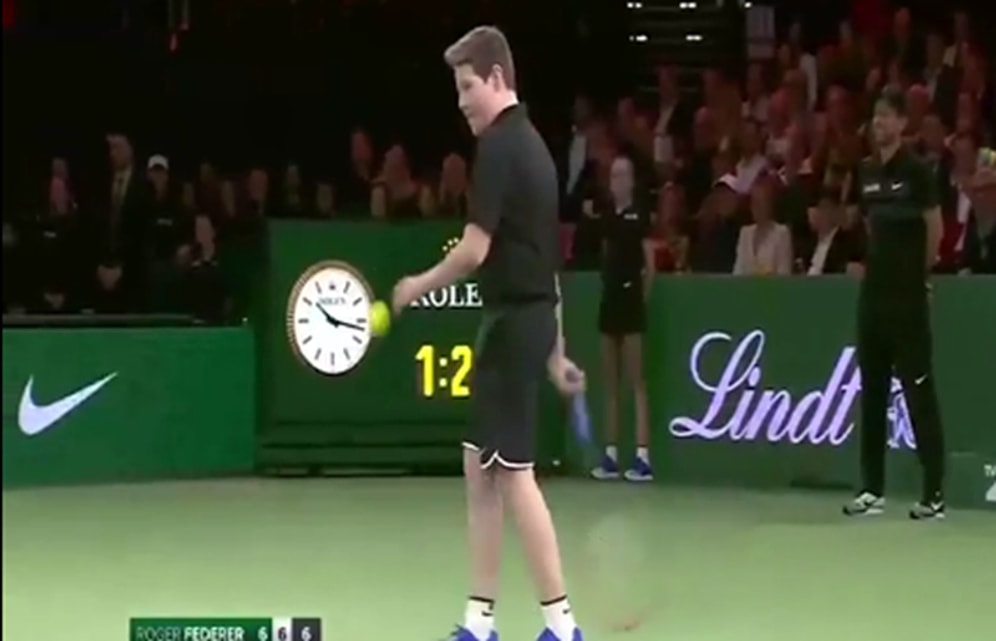 Andy Murray, Tenis Maçında Top Toplayıcıya Atış Yaptırdı!