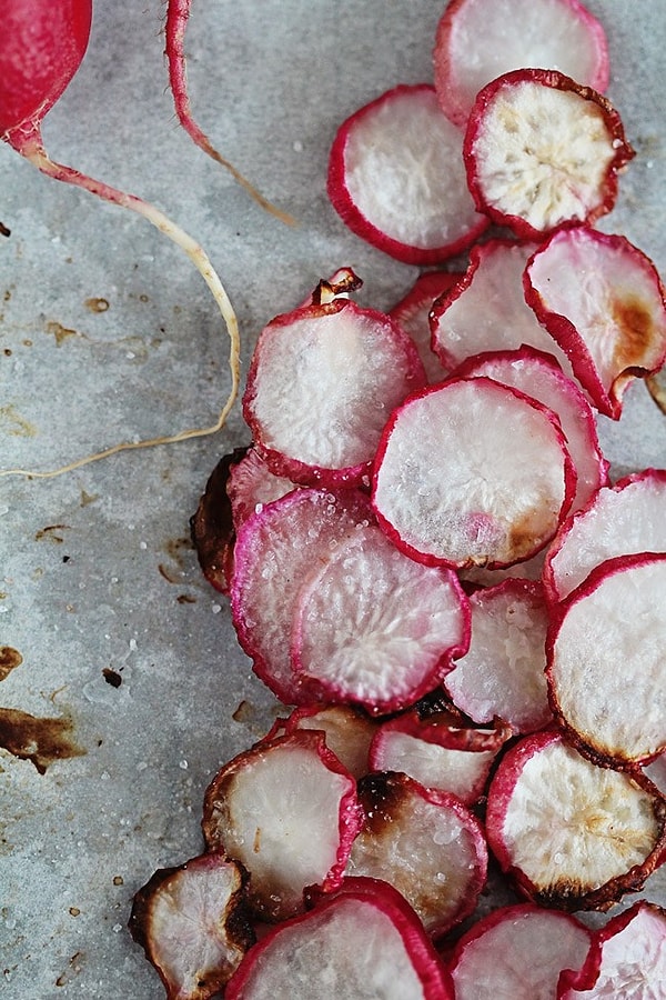 6. Чипсы из редиса с морской солью