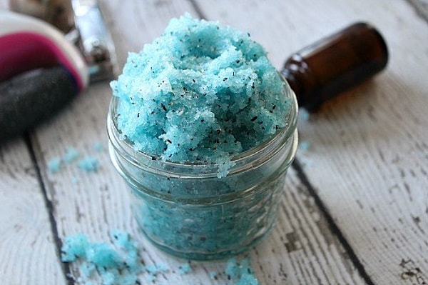 9. Ромашковый сахарный скраб с лемонграссом