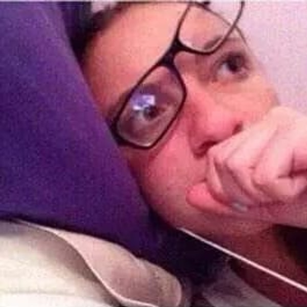 4. Этот момент, когда решил посмотреть фильм или почитать книгу лежа