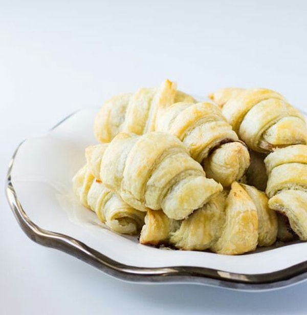 1. Круассаны с бананом и Нутеллой