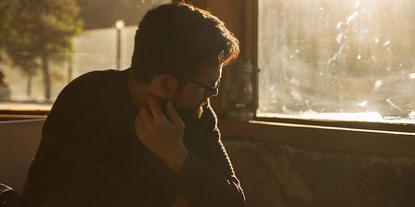 4. Она отменяет свидания